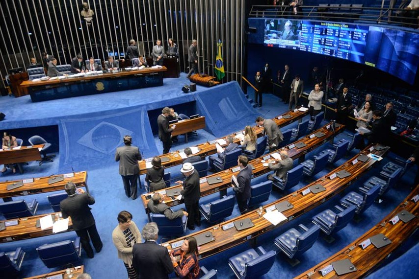Aprovada regulamentação das atividades de agente de saúde e de combate a endemias